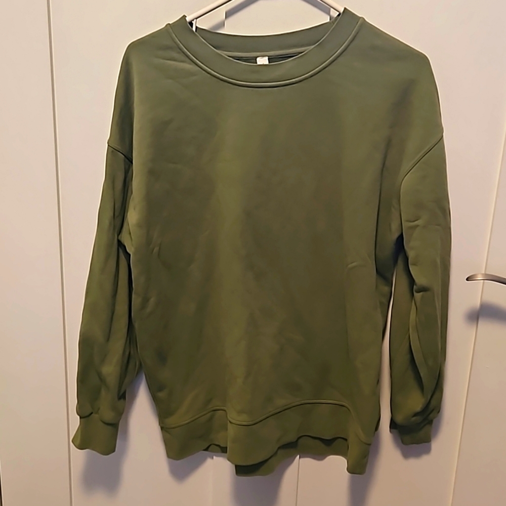 Lululemon perfectly oversized crew